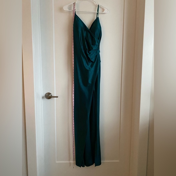 Sparkly Emerald Green Prom Foot Length Dress, Size Large - Picture 2 of 8